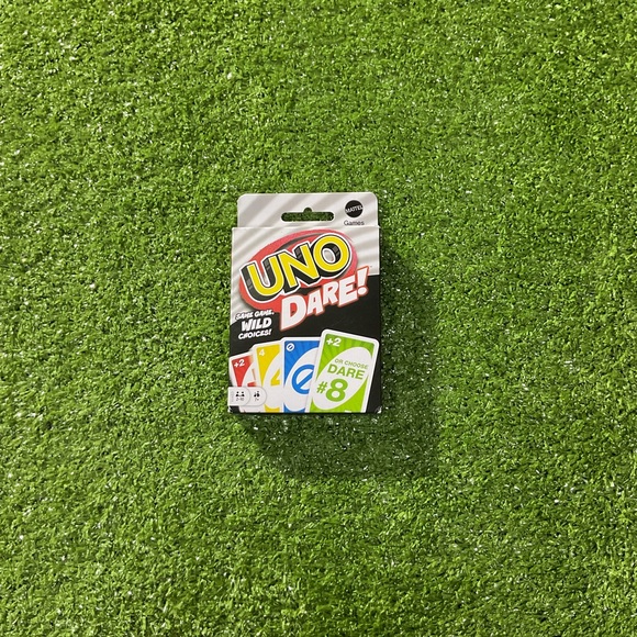 Mattle Games UNO Dare Family Game Night Card Game - Picture 2 of 6
